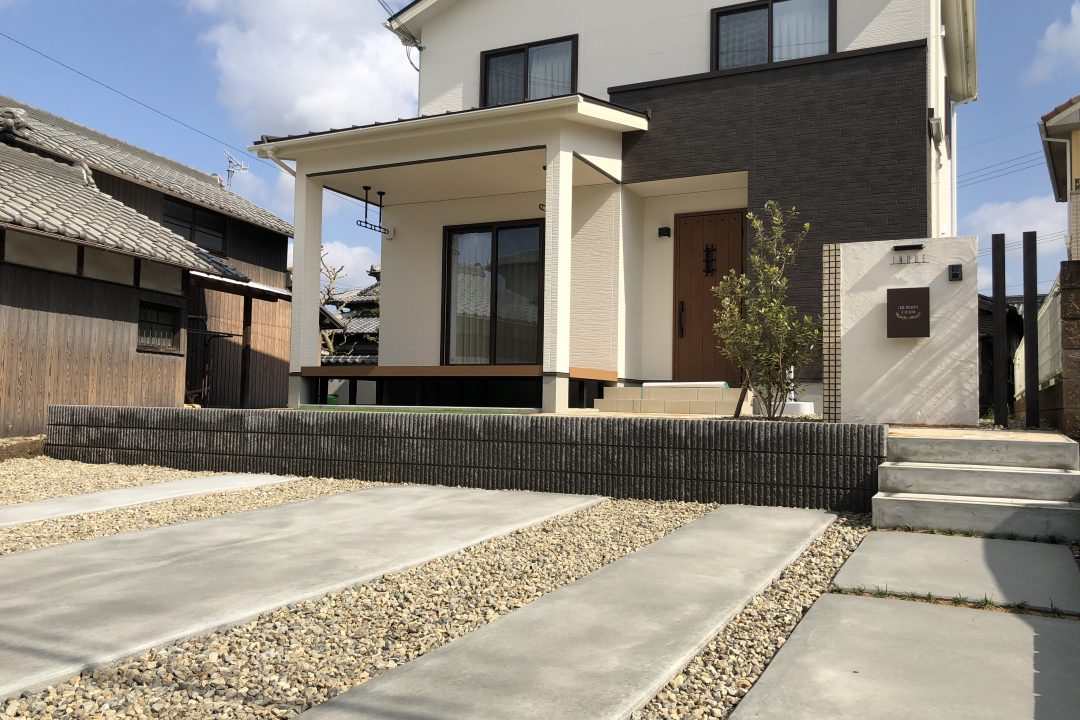 小野市の新築外構 シンプルなデザインで家との調和が取れた外構 ガーデンリンク 小野市の新築外構 シンプルなデザインで家との調和が取れた外構 ガーデンリンク
